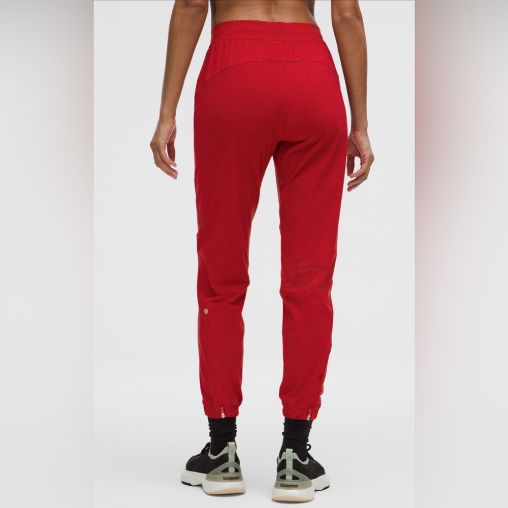 NWT! Lululemon Adapted State Joggers, sz 4 - Picture 3 of 6